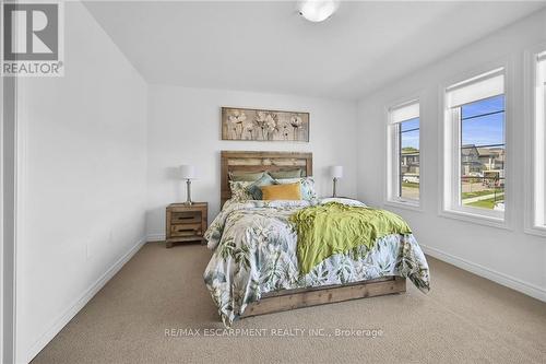 3955 Crown Street, Lincoln, ON - Indoor Photo Showing Bedroom