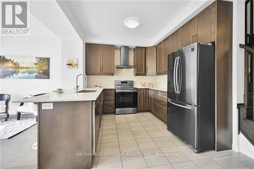 3955 Crown Street, Lincoln, ON - Indoor Photo Showing Kitchen