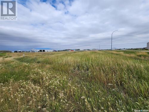 Na Evanston Drive, Weyburn, SK 