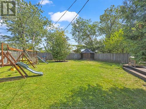 840 Janisse Drive, Windsor, ON - Outdoor With Backyard