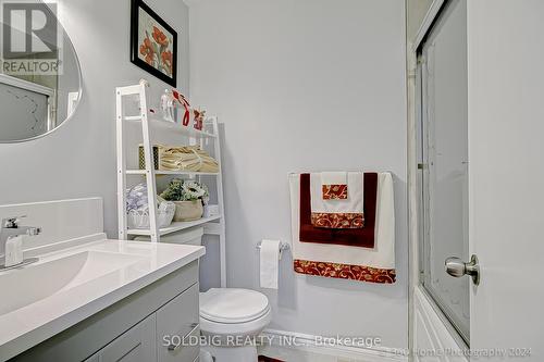 5960 Chidham Crescent, Mississauga, ON - Indoor Photo Showing Bathroom