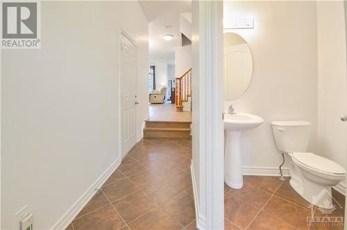 149 Whispering Winds Way, Ottawa, ON - Indoor Photo Showing Bathroom