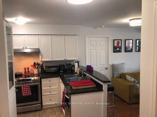 1039-109 Front St E, Toronto, ON - Indoor Photo Showing Kitchen With Double Sink