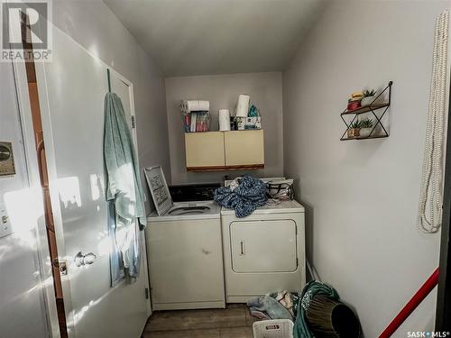 79 Agricultural Avenue, Yorkton, SK - Indoor Photo Showing Laundry Room