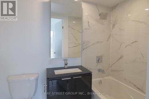 3010 - 77 Shuter Street, Toronto, ON - Indoor Photo Showing Bathroom