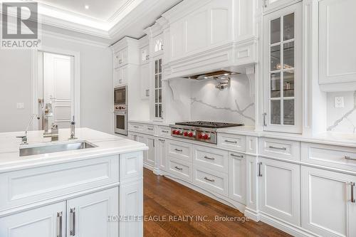 288 Parkview Avenue N, Toronto, ON - Indoor Photo Showing Kitchen