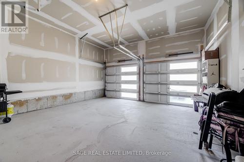 3 Joiner Circle, Whitchurch-Stouffville, ON - Indoor Photo Showing Garage