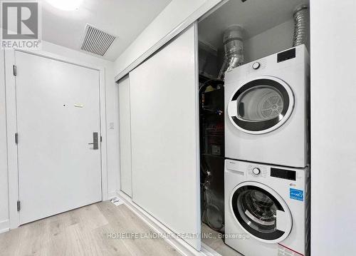 208A - 1709 Bur Oak Avenue, Markham, ON - Indoor Photo Showing Laundry Room