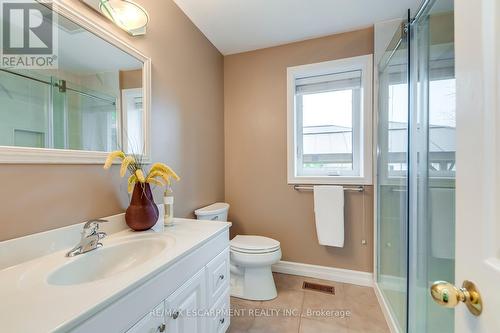 443 Pineland Avenue, Oakville, ON - Indoor Photo Showing Bathroom