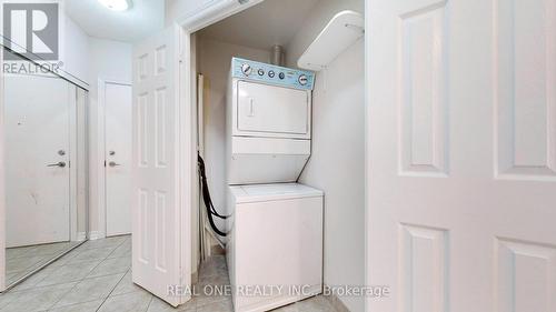 1109 - 2391 Central Park Drive, Oakville, ON - Indoor Photo Showing Laundry Room