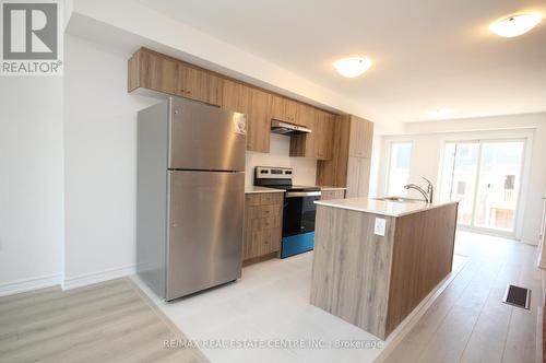 22 Wagon Lane, Barrie, ON - Indoor Photo Showing Kitchen With Stainless Steel Kitchen
