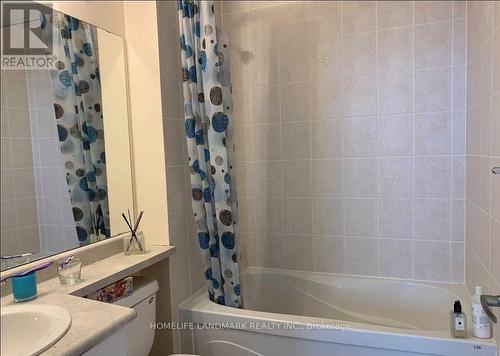3506 - 225 Webb Drive, Mississauga, ON - Indoor Photo Showing Bathroom