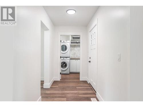 8275 Old Kamloops Road, Vernon, BC - Indoor Photo Showing Laundry Room