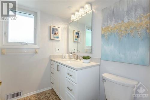 2130 Fillmore Crescent, Ottawa, ON - Indoor Photo Showing Bathroom