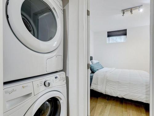 Laundry room - 105-4476 Av. Papineau, Montréal (Le Plateau-Mont-Royal), QC - Indoor Photo Showing Laundry Room