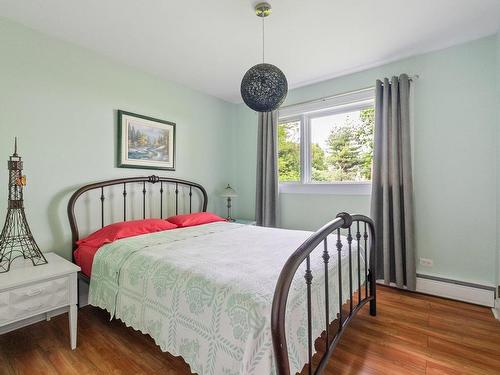 Bedroom - 38 Rue De La Morandière, Québec (Beauport), QC - Indoor Photo Showing Bedroom