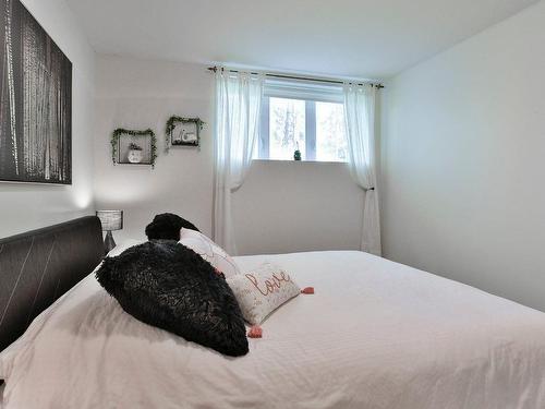 Bedroom - 22 Av. Godfrey, Saint-Sauveur, QC - Indoor Photo Showing Bedroom