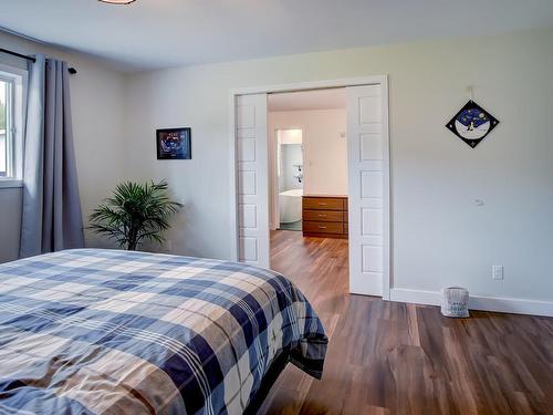 Master bedroom - 15 Route De Rawdon, Saint-Alphonse-Rodriguez, QC - Indoor Photo Showing Bedroom