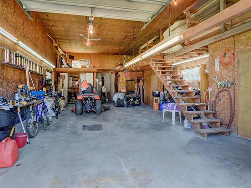 Garage - 15 Route De Rawdon, Saint-Alphonse-Rodriguez, QC - Indoor Photo Showing Garage