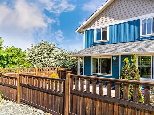 909 Boardwalk Ave, Nanaimo, BC - Outdoor With Exterior