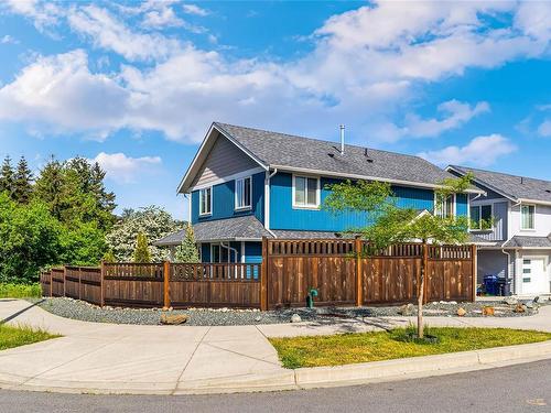 909 Boardwalk Ave, Nanaimo, BC - Outdoor