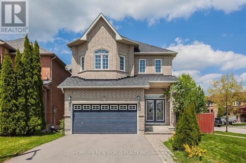 111 Brightsview Drive, Richmond Hill, ON - Outdoor With Facade