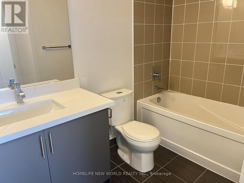 628 - 7161 Yonge Street, Markham, ON - Indoor Photo Showing Bathroom