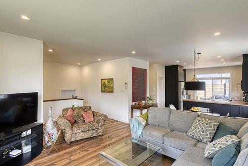 Overall view - 164 Rue Grandmaison, Mont-Blanc, QC - Indoor Photo Showing Living Room