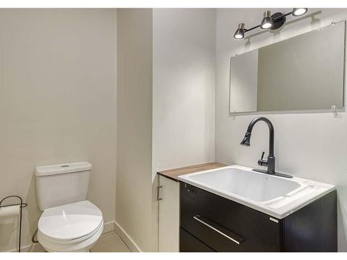 Powder room - 164 Rue Grandmaison, Mont-Blanc, QC - Indoor Photo Showing Bathroom