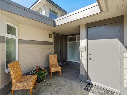 14-500 Corfield St South, Parksville, BC - Outdoor With Exterior