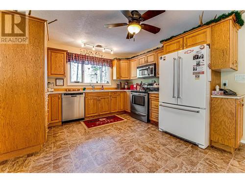 4851 Lansdowne Road, Armstrong, BC - Indoor Photo Showing Kitchen With Stainless Steel Kitchen