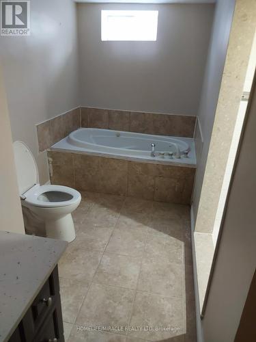 Bsmt - 544 Gillmoss Road, Pickering, ON - Indoor Photo Showing Bathroom