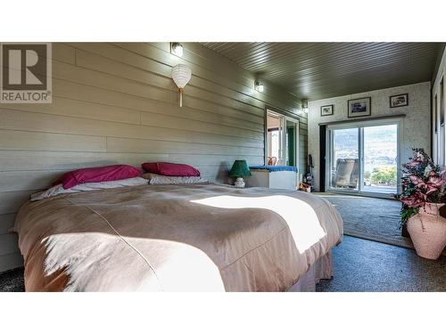 7937 Old Kamloops Road, Vernon, BC - Indoor Photo Showing Bedroom