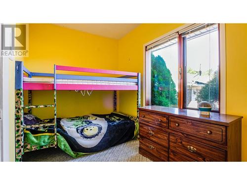 7937 Old Kamloops Road, Vernon, BC - Indoor Photo Showing Bedroom