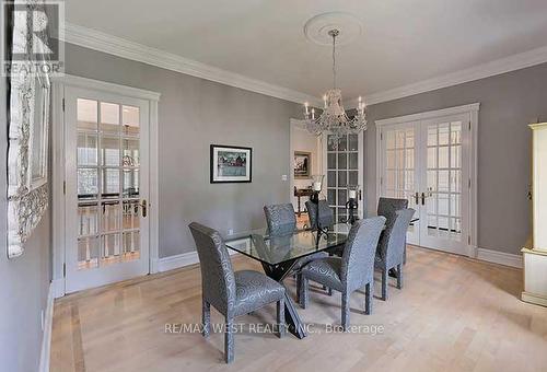 5 Humberview Drive, Vaughan, ON - Indoor Photo Showing Dining Room