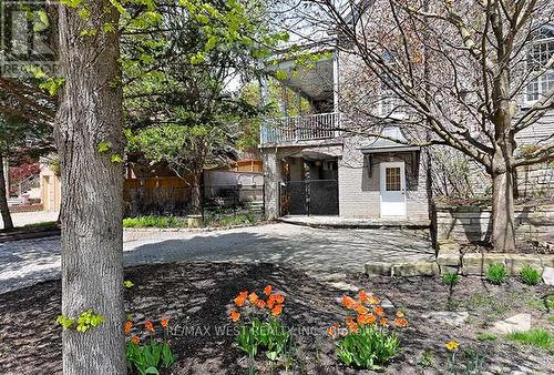 5 Humberview Drive, Vaughan, ON - Outdoor