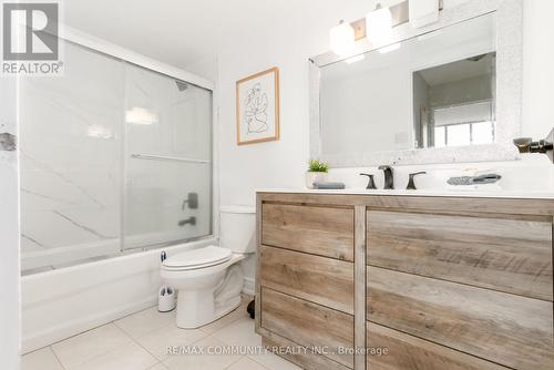 331 - 1050 Stainton Drive, Mississauga, ON - Indoor Photo Showing Bathroom