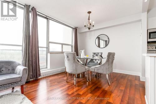 331 - 1050 Stainton Drive, Mississauga, ON - Indoor Photo Showing Dining Room