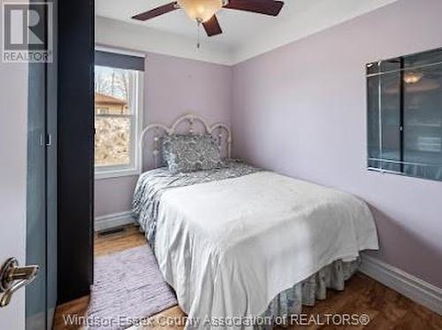 89 Texas, Amherstburg, ON - Indoor Photo Showing Bedroom