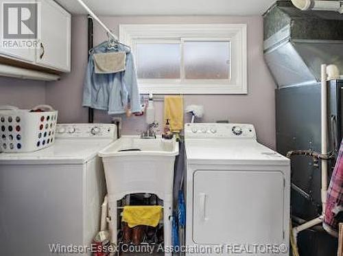 89 Texas, Amherstburg, ON - Indoor Photo Showing Laundry Room
