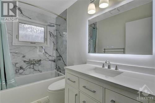 751 Hamlet Road, Ottawa, ON - Indoor Photo Showing Bathroom
