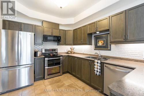 9 - 151 Cedar Island Road, Orillia, ON - Indoor Photo Showing Kitchen With Upgraded Kitchen
