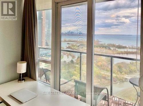 2207 - 2230 Lake Shore Boulevard W, Toronto, ON - Indoor Photo Showing Other Room With Body Of Water