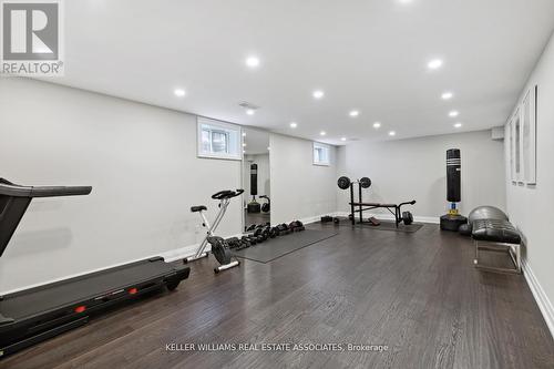 1724 Medallion Court, Mississauga, ON - Indoor Photo Showing Gym Room