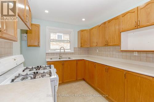 1560 Trotwood Avenue, Mississauga, ON - Indoor Photo Showing Kitchen With Double Sink