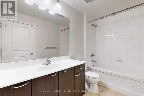 614 - 385 Prince Of Wales Drive, Mississauga, ON - Indoor Photo Showing Bathroom