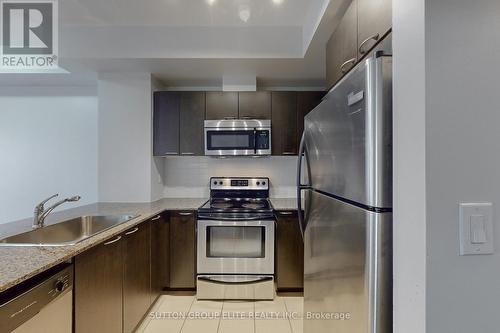 614 - 385 Prince Of Wales Drive, Mississauga, ON - Indoor Photo Showing Kitchen