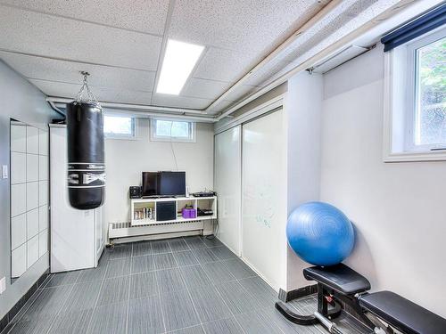 Salle d'exercice - 4641 Av. Lacombe, Montréal (Côte-Des-Neiges/Notre-Dame-De-Grâce), QC - Indoor Photo Showing Basement