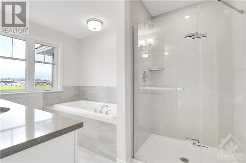 343 Kanashtage Terrace, Ottawa, ON - Indoor Photo Showing Bathroom