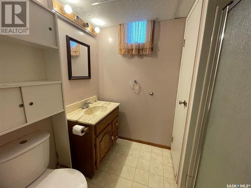 62 Assiniboia Avenue, Yorkton, SK - Indoor Photo Showing Bathroom